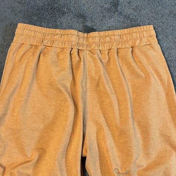 Vuori Performance Joggers - Picture 11 of 13